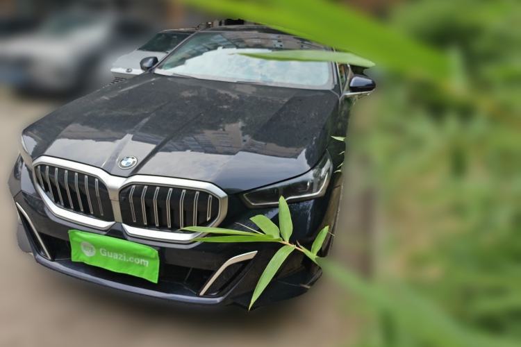 Used BMW 5 Series 2024 525Li M Sport Package Guazi used car, China used car export, Used car for sale, Used BMW cars, Cheapest cars for sale