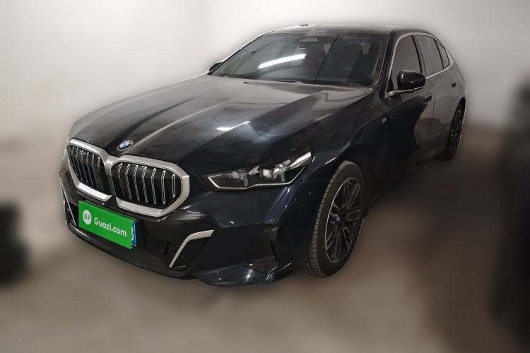 Used BMW 5 Series 2024 530Li Leading Model M Sport Package Guazi used car, China used car export, Used car for sale, Used cars, Cheapest cars for sale