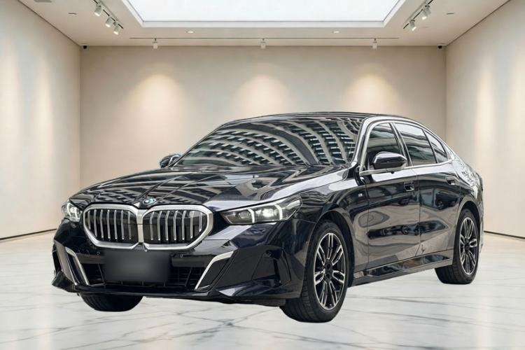 Used BMW 5 Series 2024 525Li M Sport Package Guazi used car, China used car export, Used car for sale, Used  cars, Cheapest cars for sale