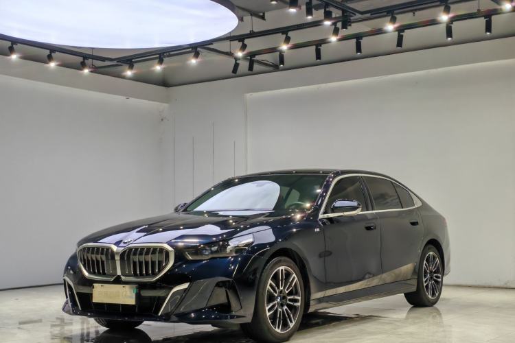 BMW 5 Series 2024 530Li Leading Model M Sport Package