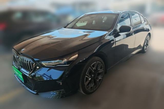 Used BMW 5 Series 2024 530Li Luxury Edition M Sport Package