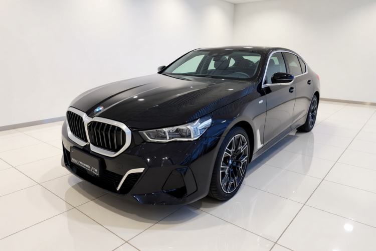 Ojetý BMW 5 Series 2024 530Li Luxury Edition M Sport Package Guazi used car, China used car export, Used car for sale, Used  cars, Cheapest cars for sale