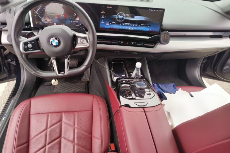 Used BMW 5 Series 2024 530Li xDrive M Sport Package Center Console