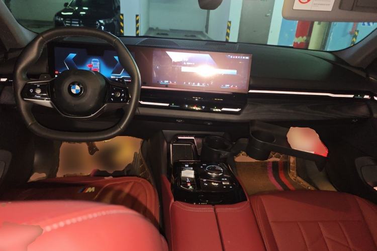 Used BMW 5 Series 2024 525Li Luxury Package Center Console