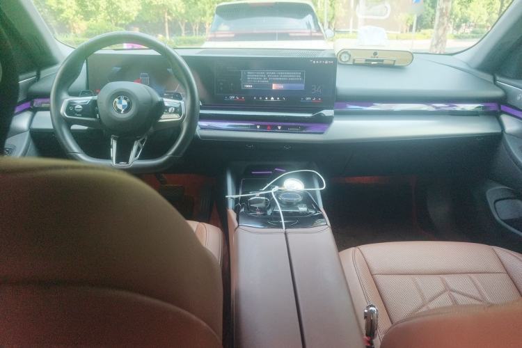 Used BMW 5 Series 2024 530Li Leading Model M Sport Package Center Console