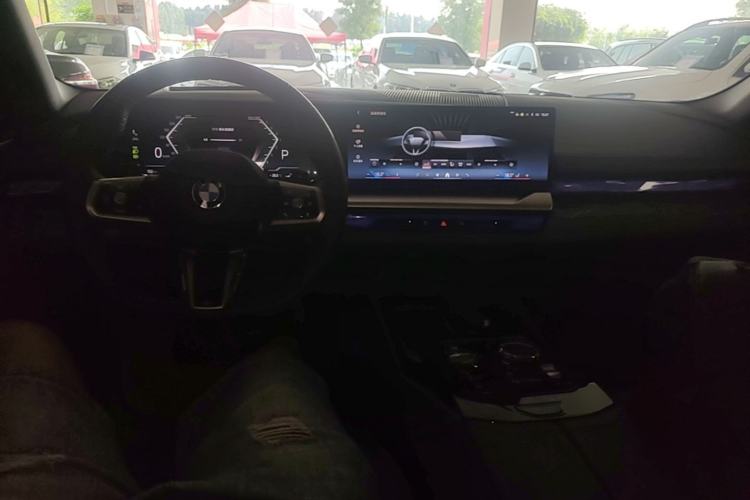 Used BMW 5 Series 2024 530Li Luxury Edition M Sport Package Center Console
