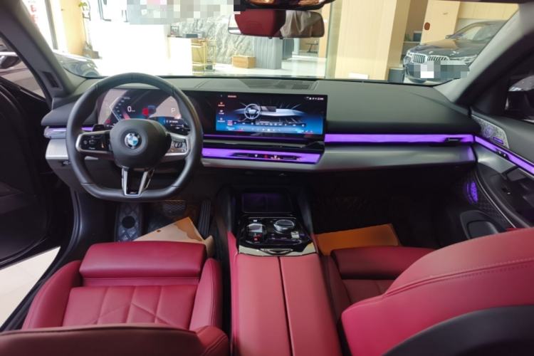 Used BMW 5 Series 2024 525i M Sport Package Center Console
