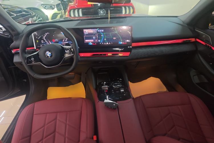 Used BMW 5 Series 2024 530Li Leading Luxury Package Center Console