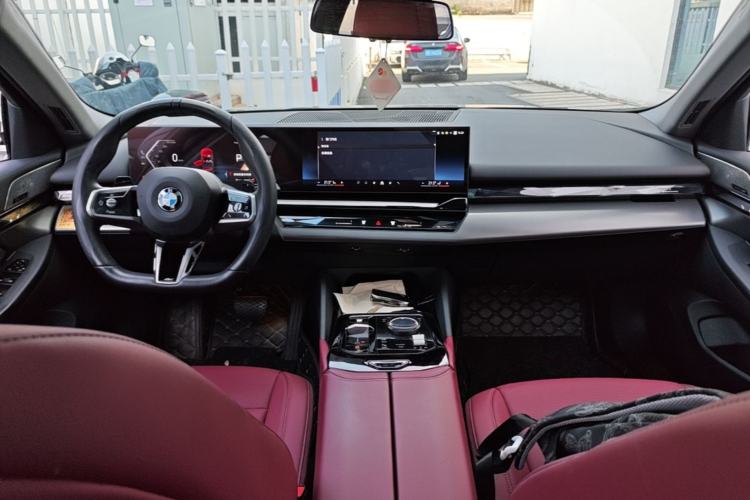Used BMW 5 Series 2024 530Li Leading Model M Sport Package Center Console