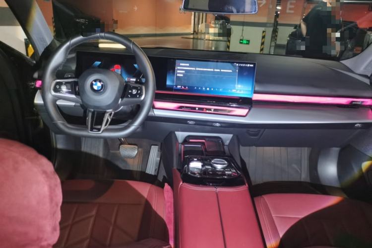 Used BMW 5 Series 2024 530Li Leading Model M Sport Package Center Console