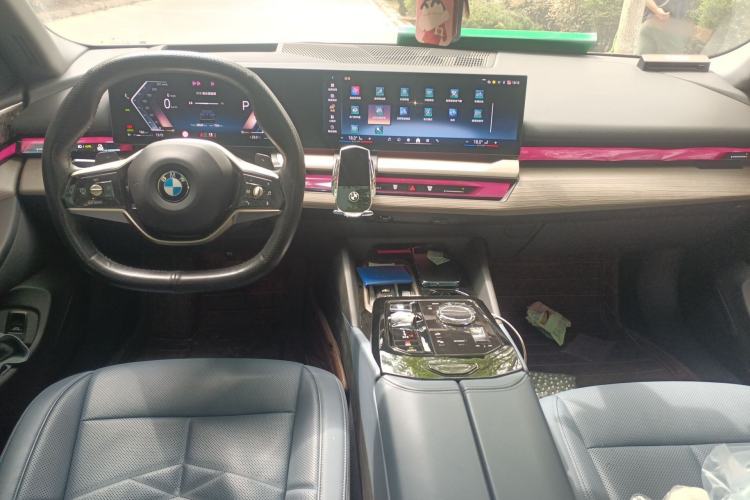 Used BMW 5 Series 2024 530Li Luxury Package Premium Edition Center Console