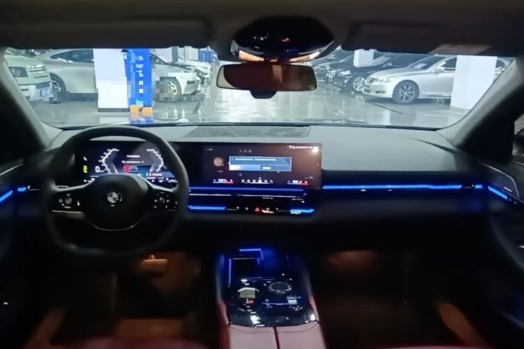 Used BMW 5 Series 2024 525Li Luxury Package Center Console