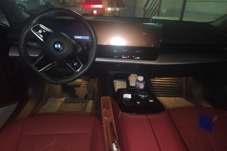 Used BMW 5 Series 2024 525Li M Sport Package Center Console