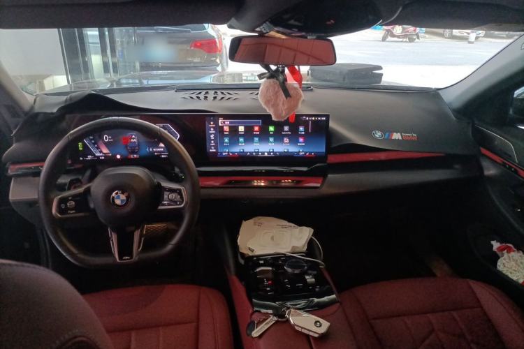 Used BMW 5 Series 2024 530Li Leading Model M Sport Package Center Console