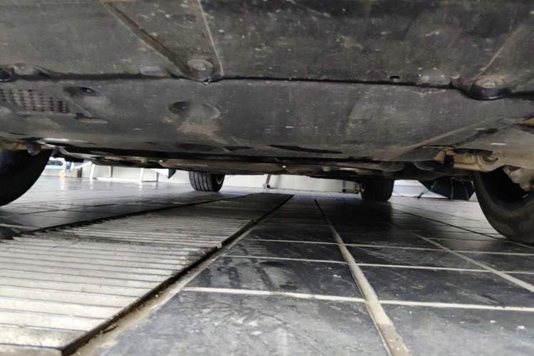 Used BMW 5 Series 2024 530Li Leading Model M Sport Package Chassis Front