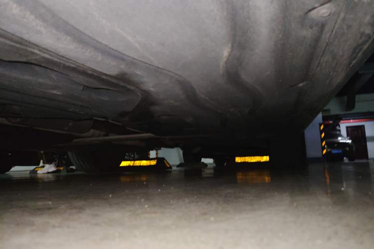 Used BMW 5 Series 2024 525Li Luxury Package Chassis Front Left