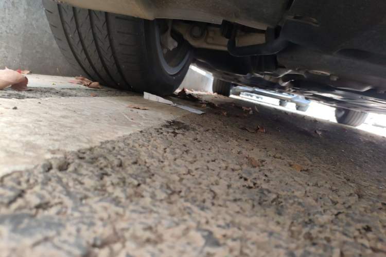 Used BMW 5 Series 2024 525Li M Sport Package Chassis Front Right
