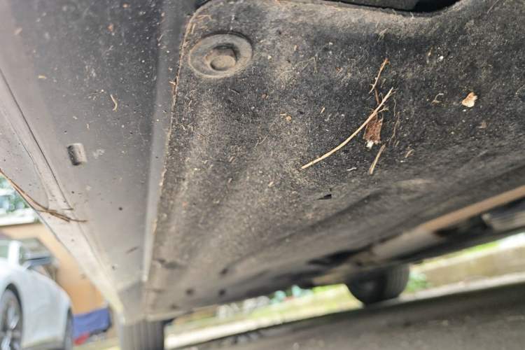 Used BMW 5 Series 2024 525Li M Sport Package Chassis Front Right