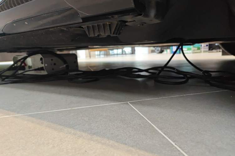 Used BMW 5 Series 2024 530Li Luxury Edition M Sport Package Chassis Front Right