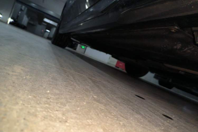 Used BMW 5 Series 2024 530Li Leading Model M Sport Package Chassis Front Right