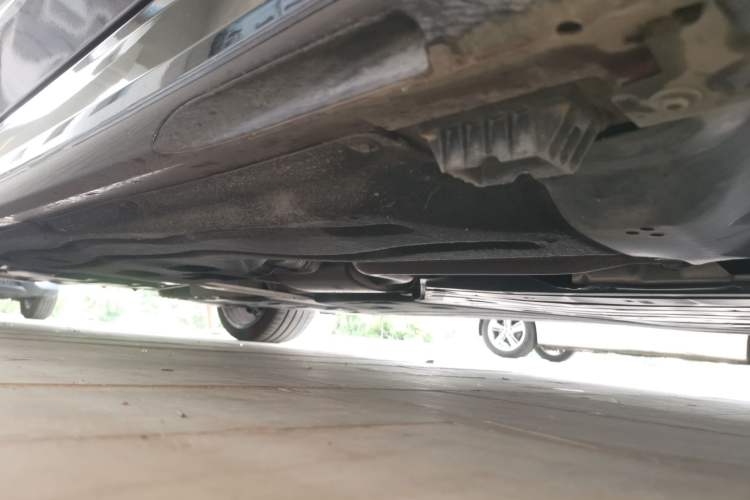 Used BMW 5 Series 2024 530Li Luxury Package Premium Edition Chassis Front Right