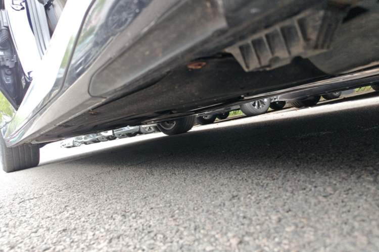 Used BMW 5 Series 2024 530Li Leading Model M Sport Package Chassis Front Right