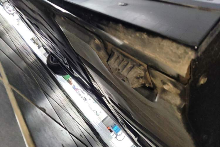 Used BMW 5 Series 2024 530Li Leading Model M Sport Package Chassis Rear Left