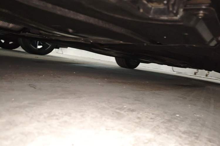 Used BMW 5 Series 2024 530Li Leading Model M Sport Package Chassis Rear Right