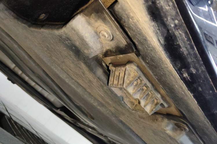Used BMW 5 Series 2024 530Li Leading Model M Sport Package Chassis Rear Right