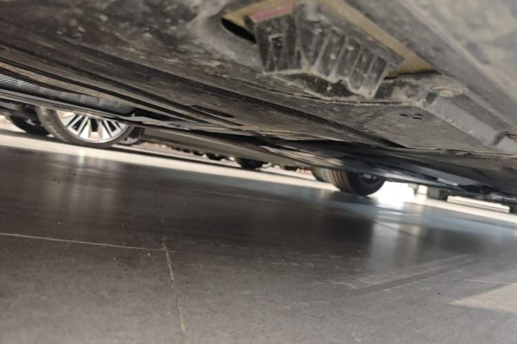 Used BMW 5 Series 2024 530Li Leading Luxury Package Chassis Rear Right