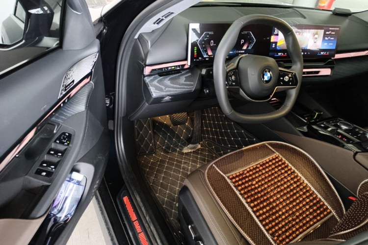 Used BMW 5 Series 2024 530Li Leading Luxury Package Driver Seat