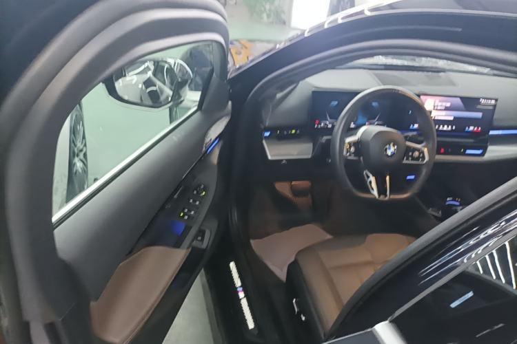 Used BMW 5 Series 2024 525Li M Sport Package Driver Seat