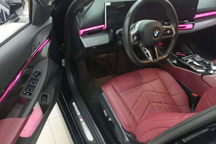 Used BMW 5 Series 2024 530Li Leading Model M Sport Package Driver Seat