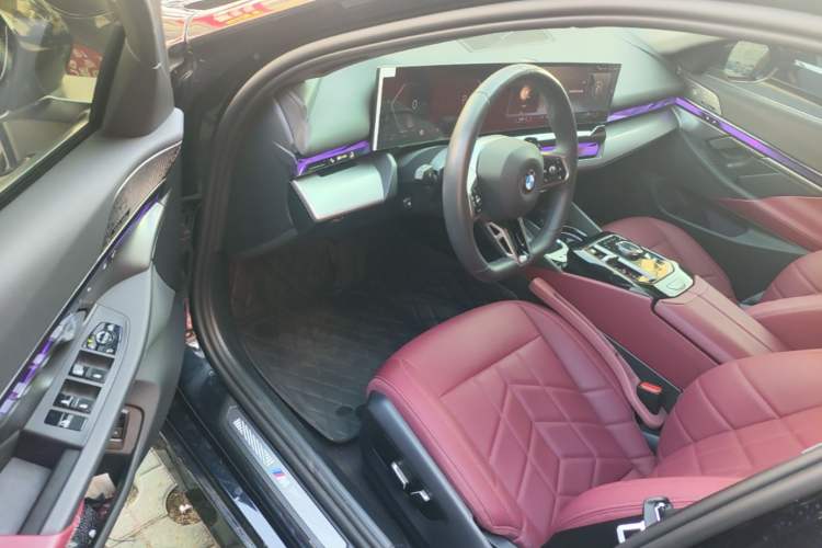 Used BMW 5 Series 2024 530Li Leading Model M Sport Package Driver Seat