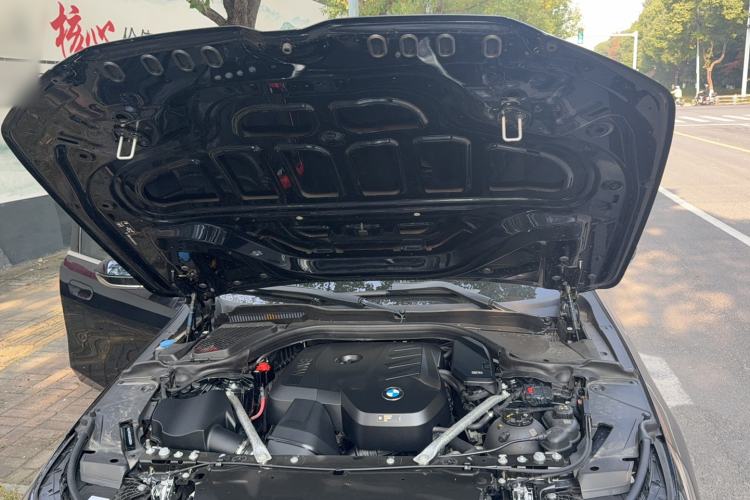 Used BMW 5 Series 2024 525Li Luxury Package Engine Bay