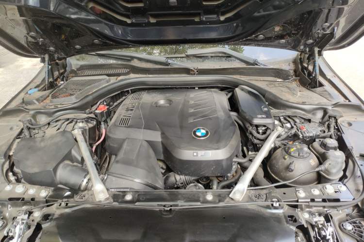 Used BMW 5 Series 2024 525Li M Sport Package Engine Bay