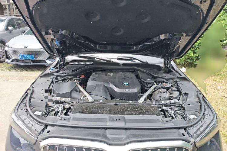 Used BMW 5 Series 2024 525Li M Sport Package Engine Bay