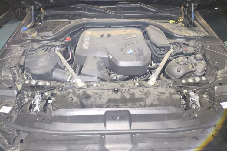Used BMW 5 Series 2024 525i M Sport Package Engine Bay