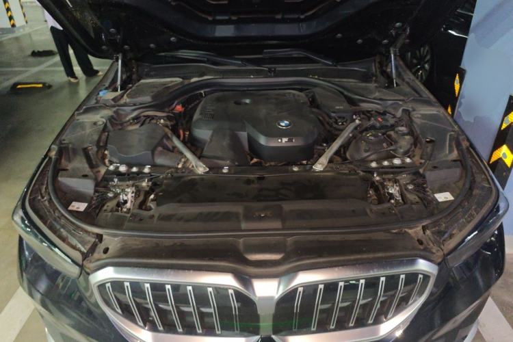 Used BMW 5 Series 2024 525Li Luxury Package Engine Bay