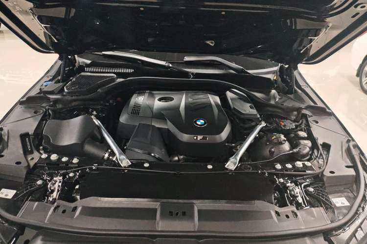 Used BMW 5 Series 2024 530Li Leading Luxury Package Engine Bay