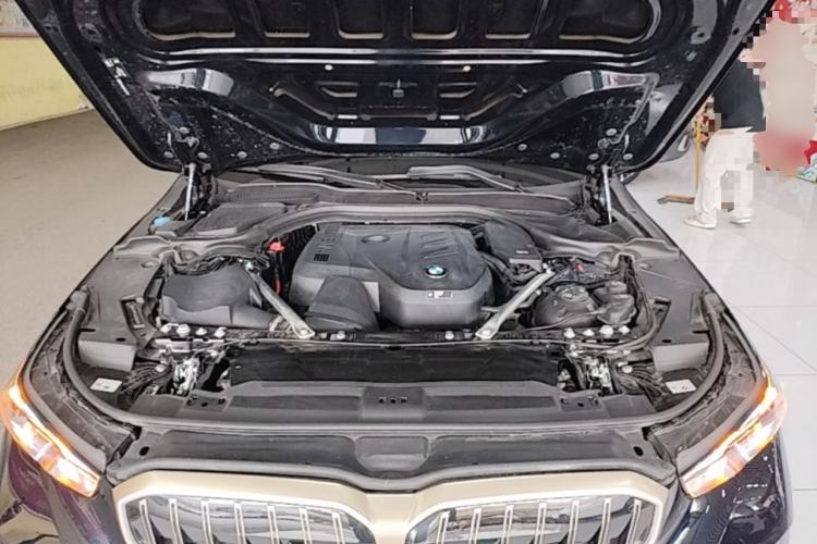 Used BMW 5 Series 2024 530Li Luxury Edition M Sport Package Engine Bay