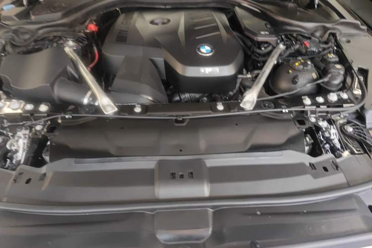 Used BMW 5 Series 2024 530Li Leading Model M Sport Package Engine Bay