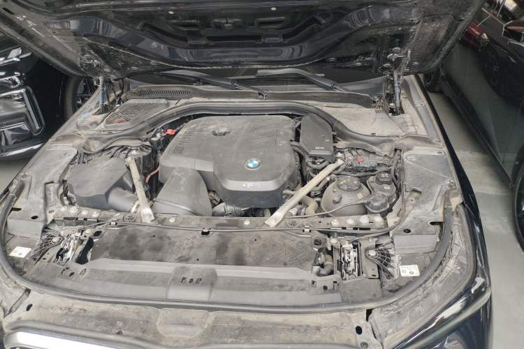 Used BMW 5 Series 2024 525Li M Sport Package Engine Bay
