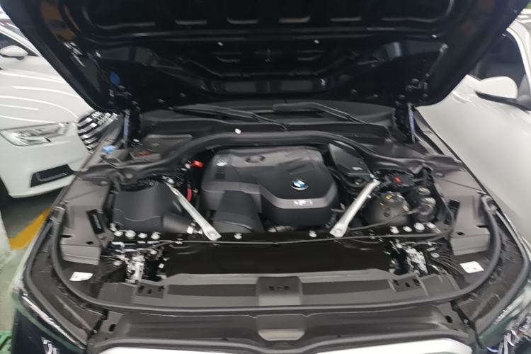 Used BMW 5 Series 2024 525Li M Sport Package Engine Bay