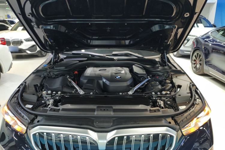 Used BMW 5 Series 2024 530i Leading Model M Sport Package Engine Bay