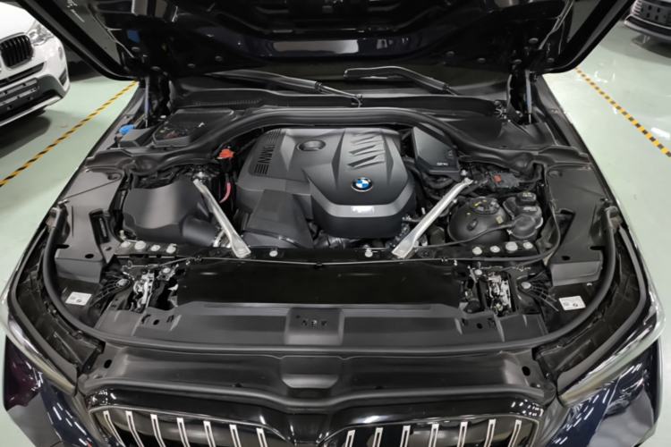 Used BMW 5 Series 2024 530Li Luxury Edition M Sport Package Engine Bay