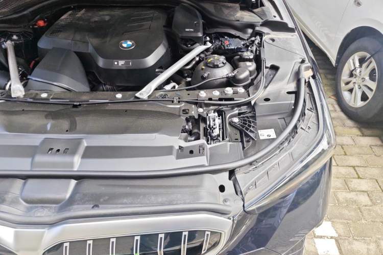 Used BMW 5 Series 2024 530Li Leading Model M Sport Package Engine Bay Left