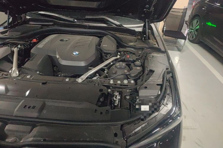 Used BMW 5 Series 2024 530i Luxury Edition M Sport Package Engine Bay Left