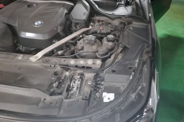 Used BMW 5 Series 2024 530Li Leading Model M Sport Package Engine Bay Left