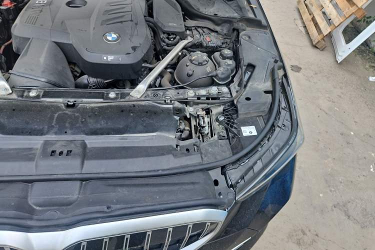 Used BMW 5 Series 2024 530Li Luxury Edition M Sport Package Engine Bay Left